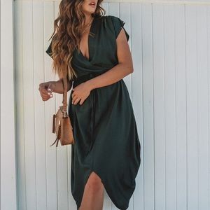Ravishing pocketed Midi dress